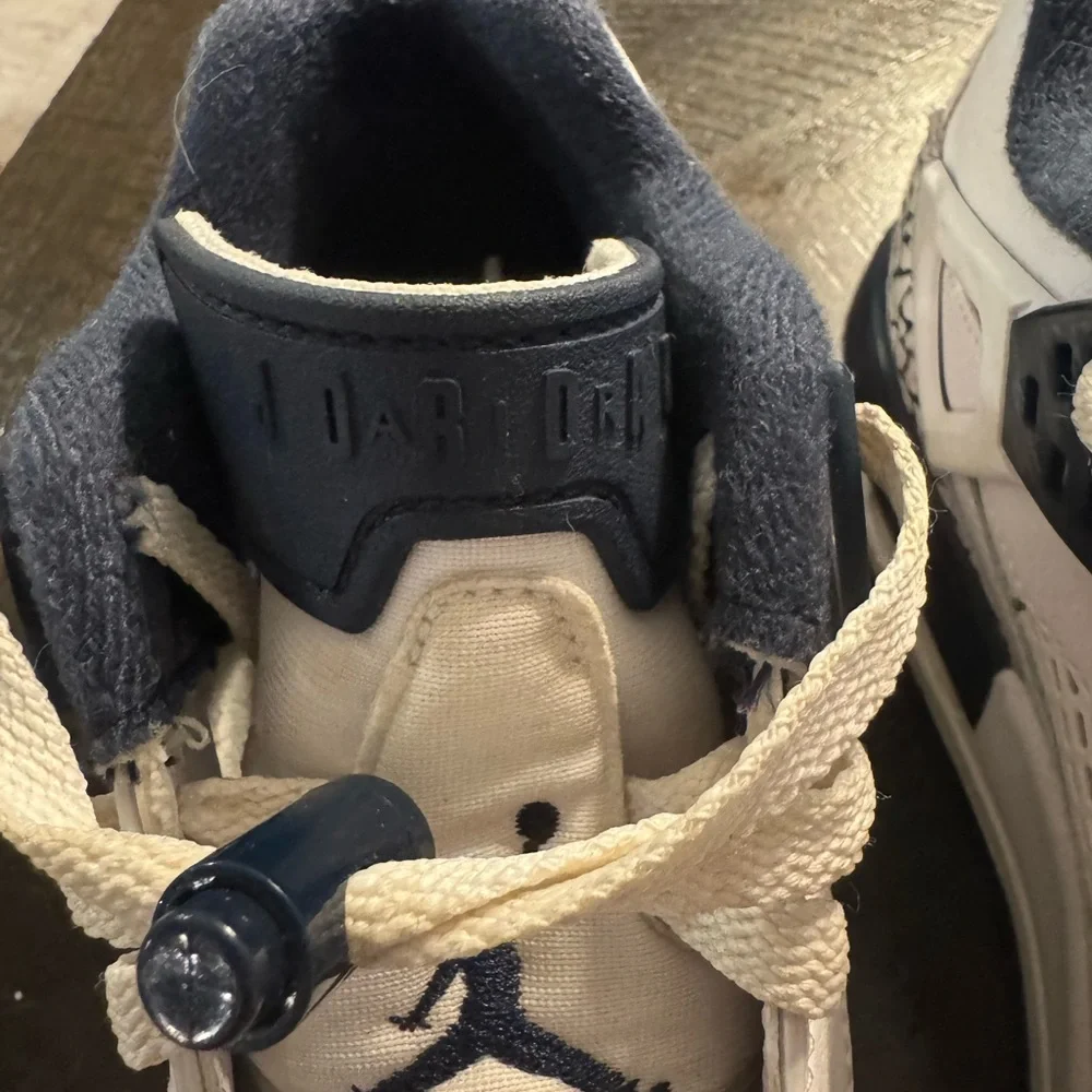 Boys Jordan Spike Lee shoes - Picture 4 of 7